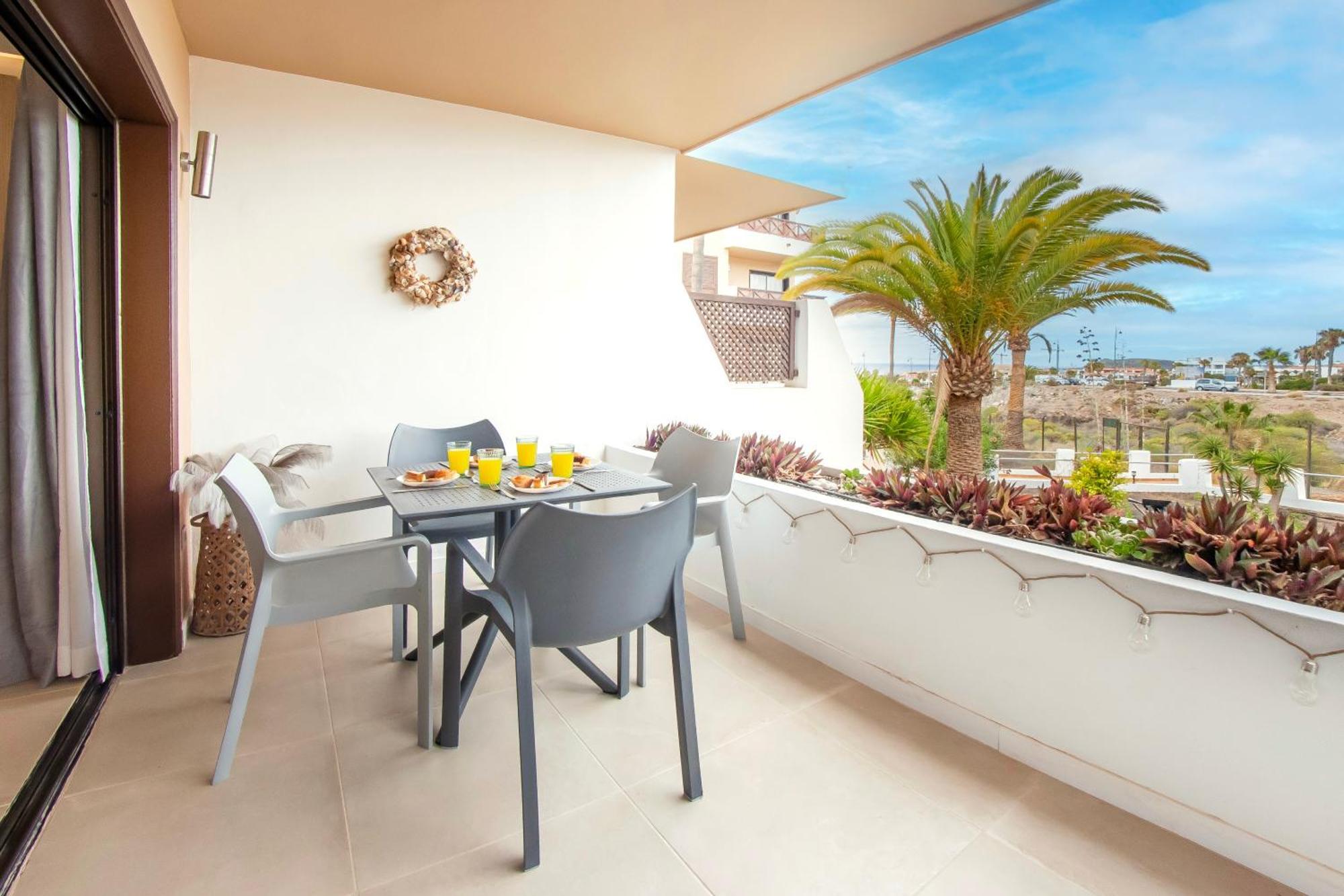סן מיגל דה אבונה Newly Renovated, Luxurious Apartment With A Heated Pool, 259 מראה חיצוני תמונה